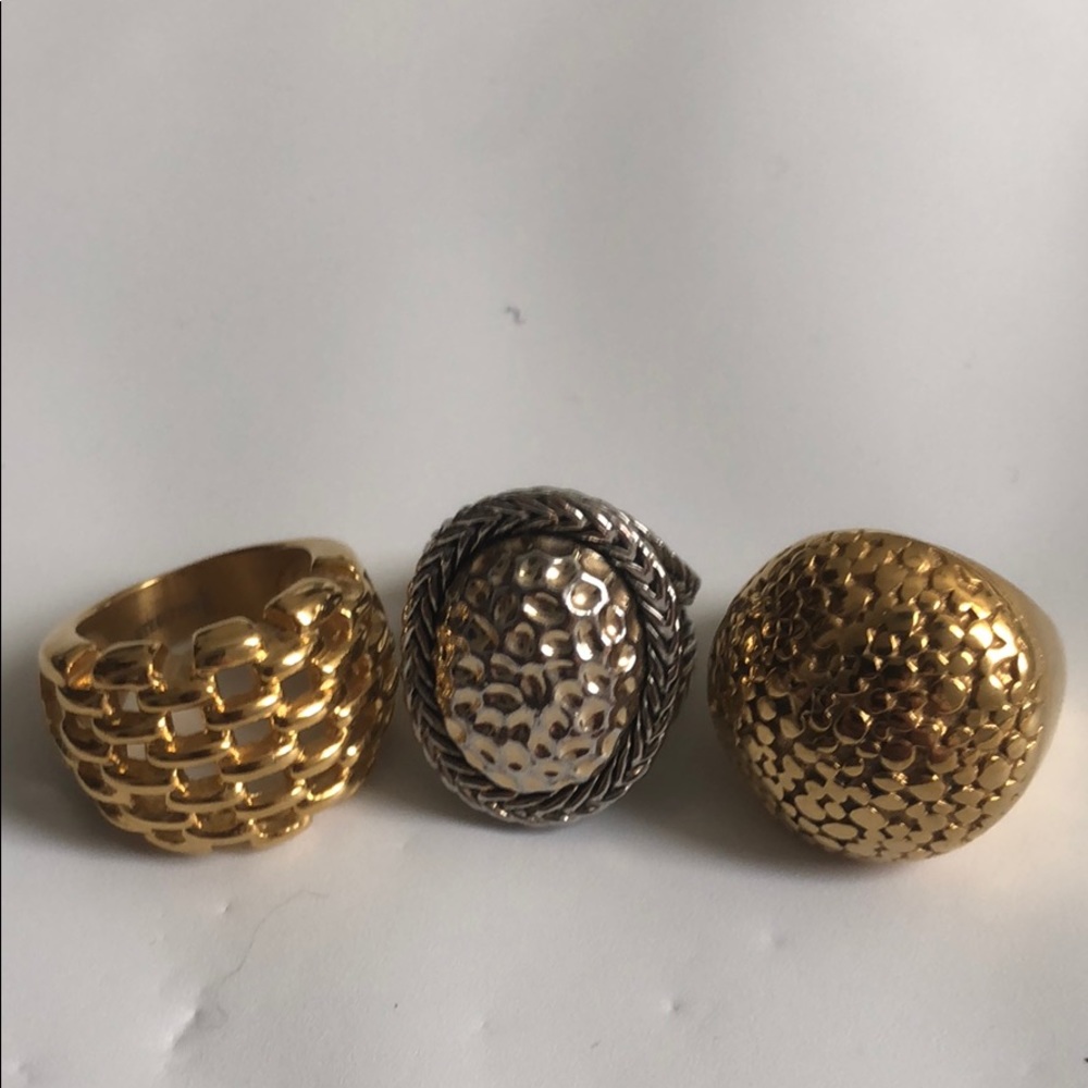 Women’s gold plated ring set.